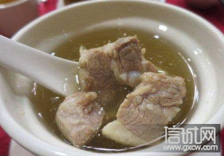 炖排骨汤,不要什么调味都放,尤其这三种,不仅不去腥,味道还差