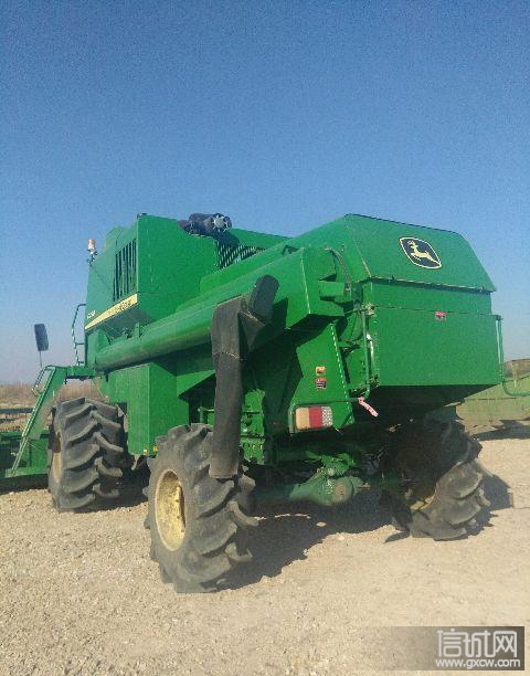 出售2013年约翰迪尔c230收割机