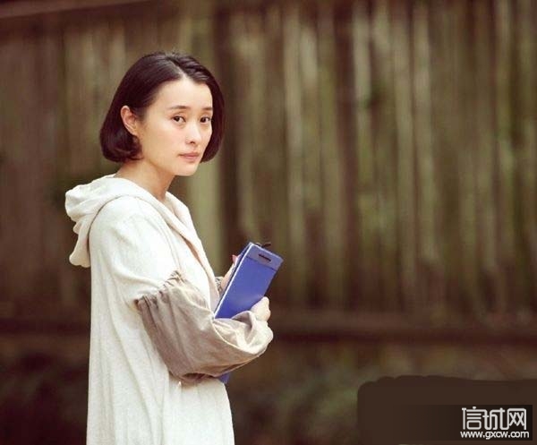 如何正确地做一朵人人喜欢的白莲花?