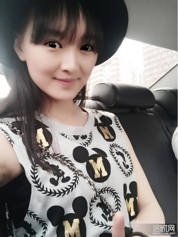 《爱情公寓》脸盆书上的大眼瑶瑶其实长这样