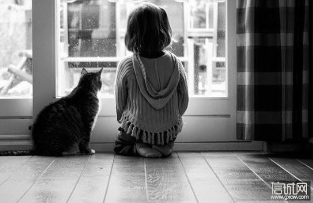 女孩不敢穿裙子留长发?孩子自信还是自卑,取决于家长做这4件事