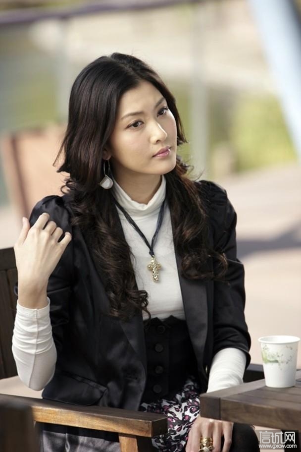 《回家的诱惑》艾莉扮演者李彩桦离婚,因长期分隔两地感情有变