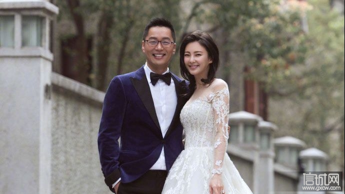 张雨绮成功牵手95弟弟只要内心够强大闪婚不是问题
